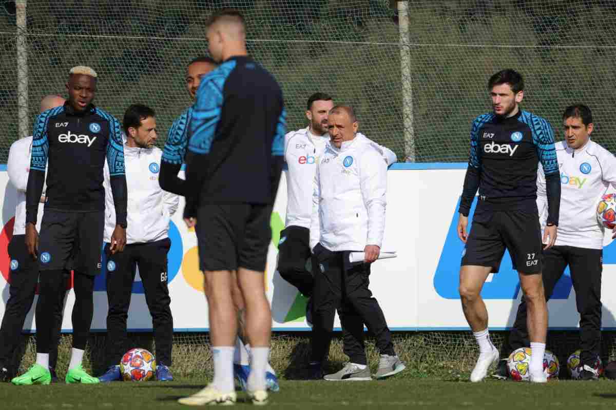 Calzona, approfondite soluzioni e meccanismi tattici in allenamento prima di Napoli-Juve