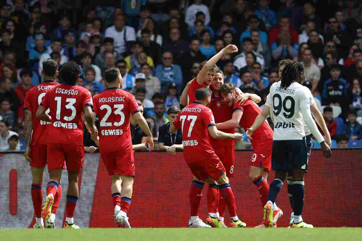 De Roon non esclude il Napoli