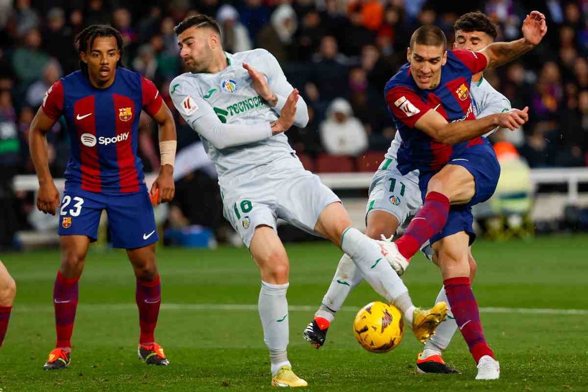 Romeu accostato al Napoli