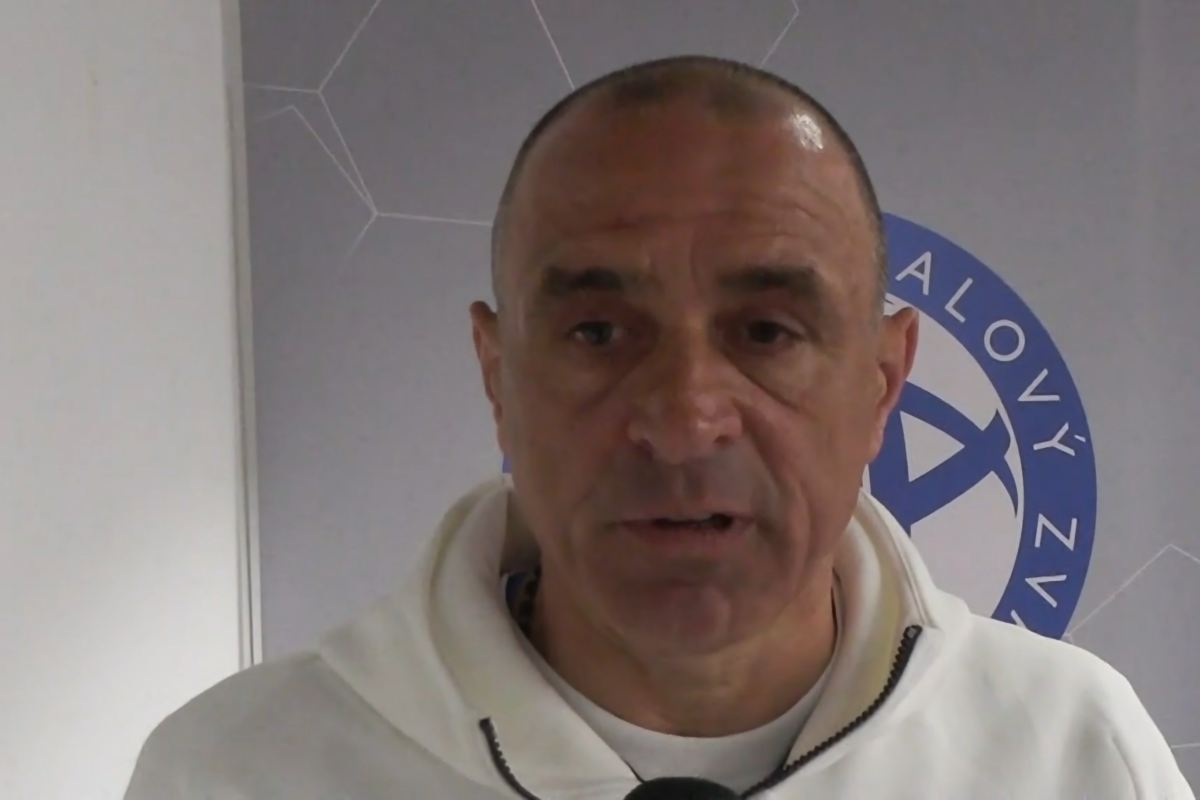 Calzona risponde sul futuro a Napoli