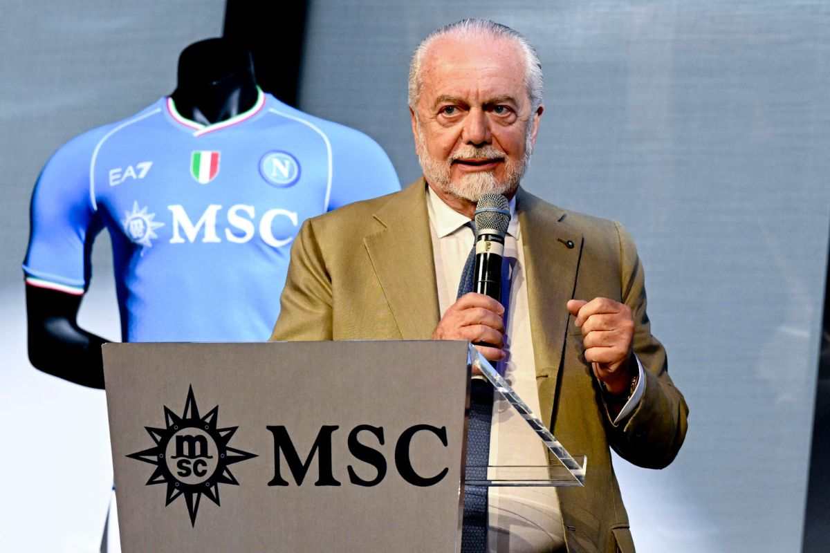 Nuova maglia Napoli: l'annuncio sorprende i tifosi