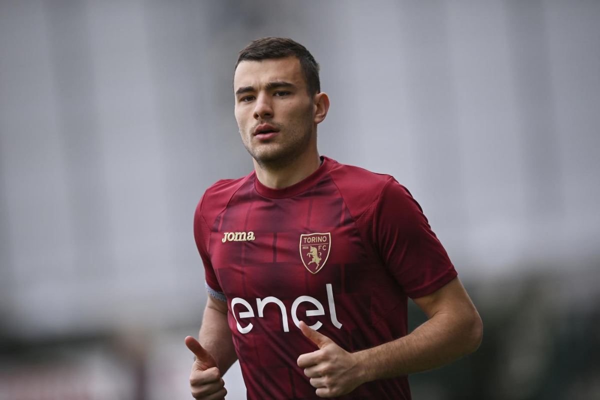 Calciomercato Napoli, c'è Buongiorno tra gli obiettivi per la difesa: le ultime