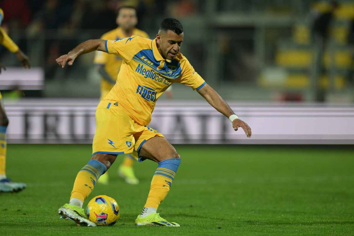 Il Napoli punta su Cheddira in caso di addio di Simeone