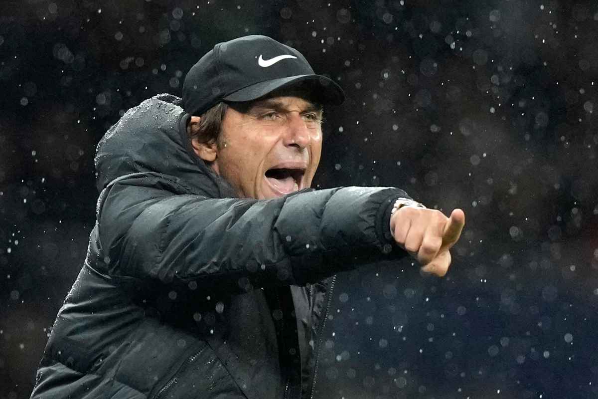 Svolta Conte, c'è l'apertura al Napoli