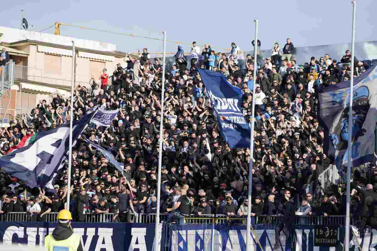 Contestazione Napoli, Mazzocchi si espone