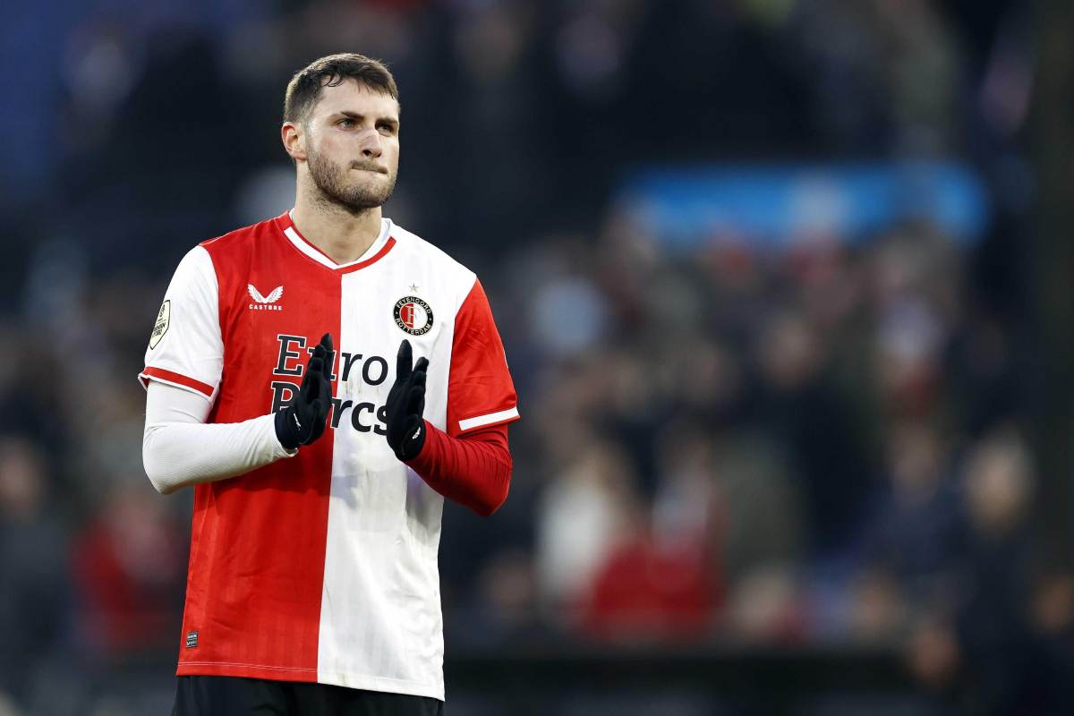 Erede Osimhen, il Feyenoord ha alte pretese per Gimenez: richiesti al Napoli 60 milioni di euro