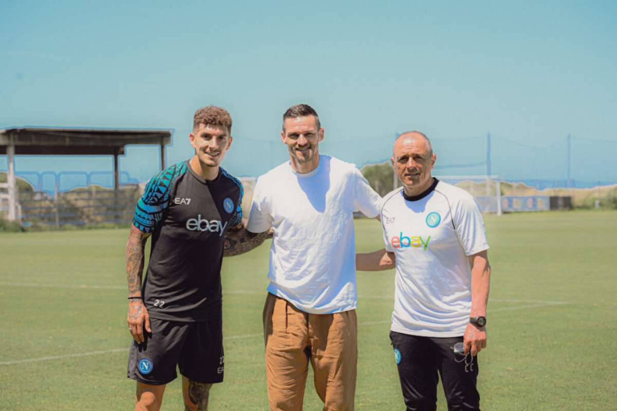 Sorpresa Napoli, inaspettata visita: chi c'era oggi a Castel Volturno (FOTO)