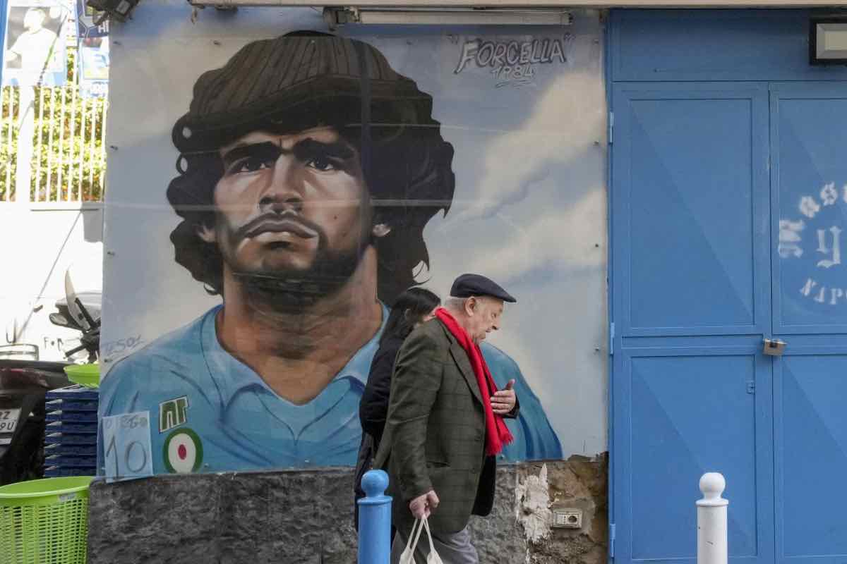 Maradona, Morales in città