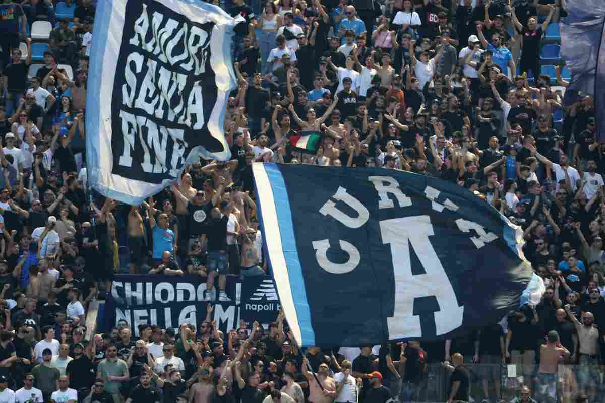 Napoli Bologna, è un incubo al Maradona: la reazione dei tifosi è furiosa, cosa è successo