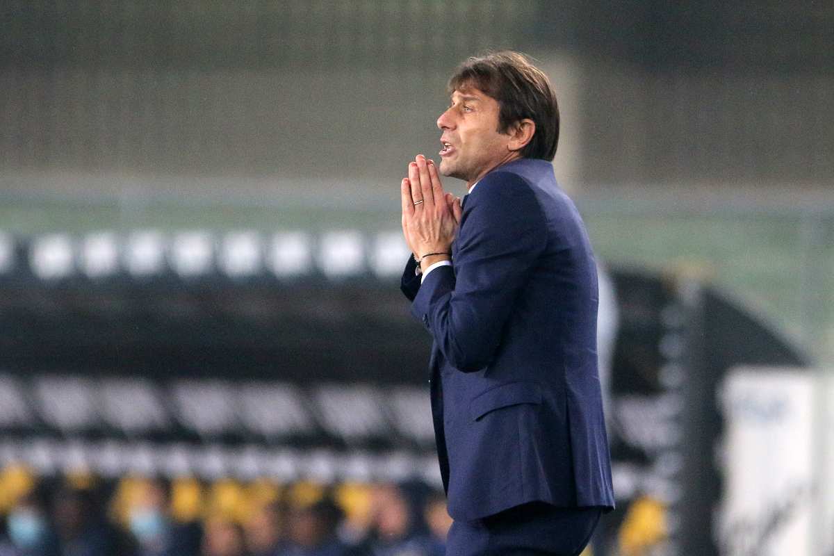 Mercato Napoli, Conte blocca la cessione: ha già un piano