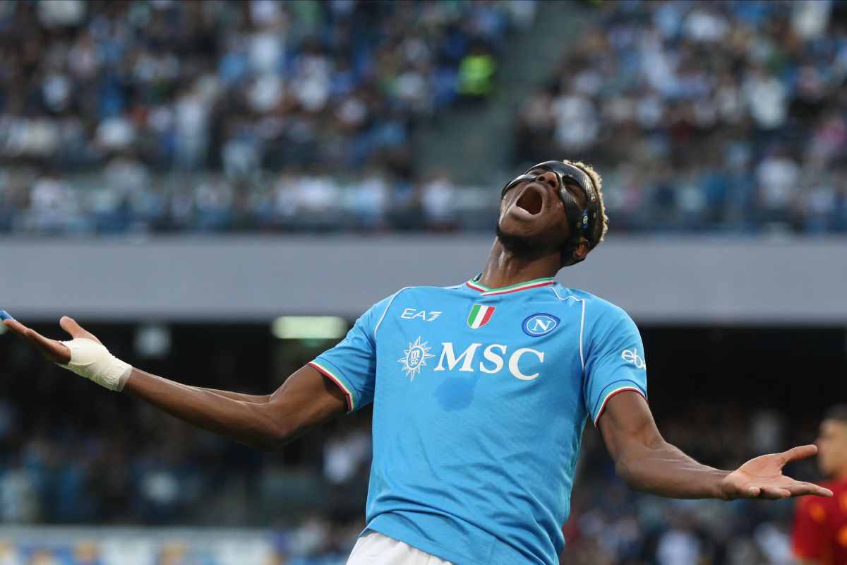 Calciomercato Napoli, sfuma una big per Osimhen: l’annuncio è definitivo