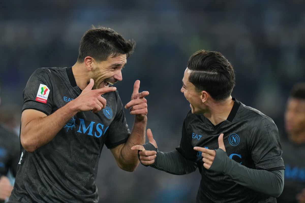 Raspadori e Simeone: arriva la decisione del Napoli sul futuro