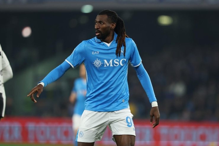 Frank Anguissa in campo col Napoli 