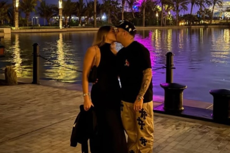 Chiara Frattesi e Geolier in vacanza 