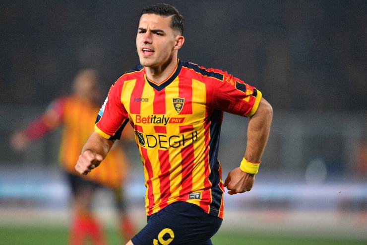 Krstovic del Lecce esulta