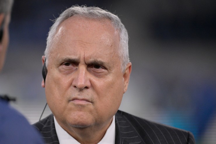 Claudio Lotito pensieroso