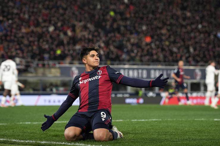 Castro lancia un messaggio al Napoli