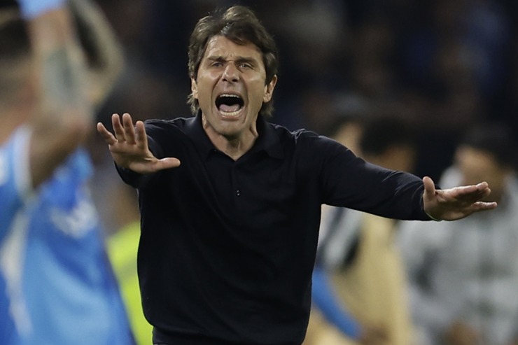 Antonio Conte si arrabbia e predica calma
