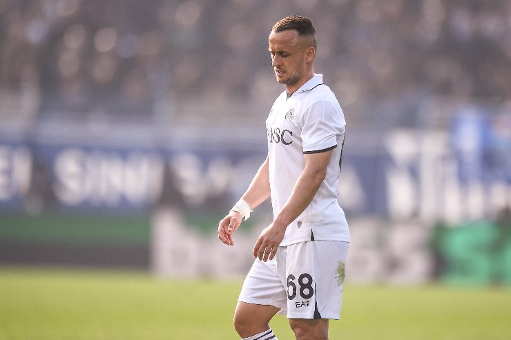 Stagione finita per Lobotka? 