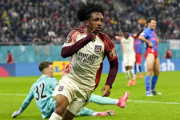 Malick Fofana esulta