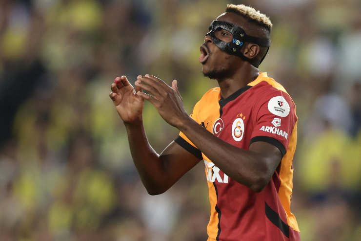 Victor Osimhen con la maglia del Galatasaray
