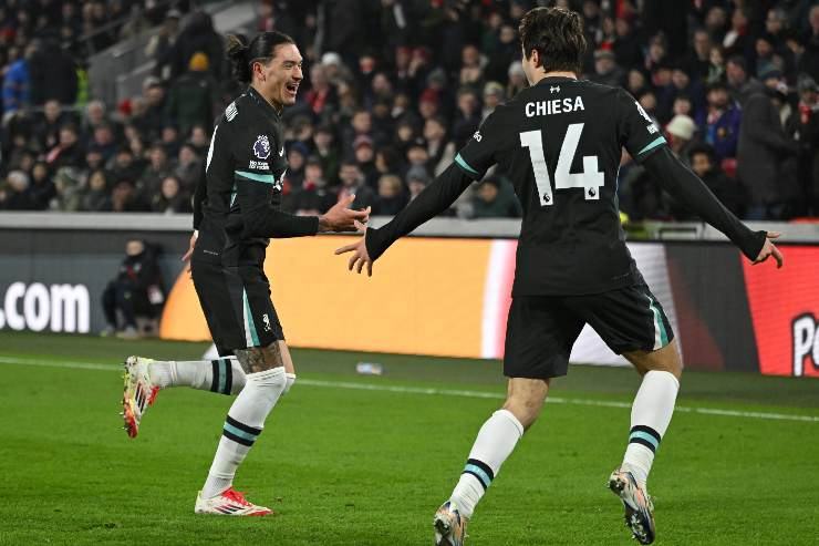 Chiesa e Nunez esultano al gol