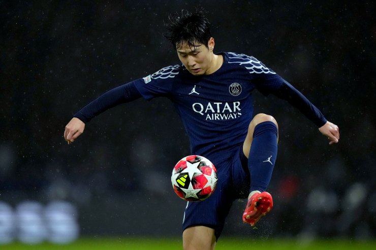 Lee Kang In più lontano dal Napoli