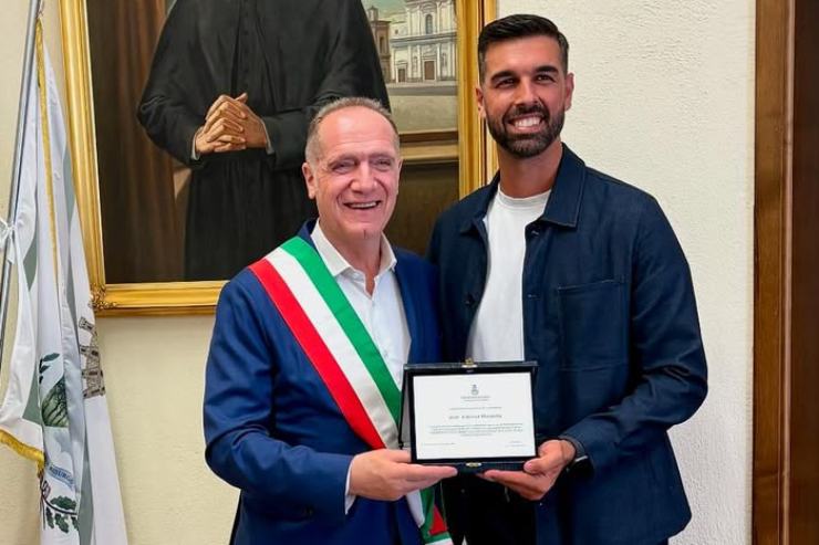 Mennella premiato per lo Scudetto a Torre del Greco