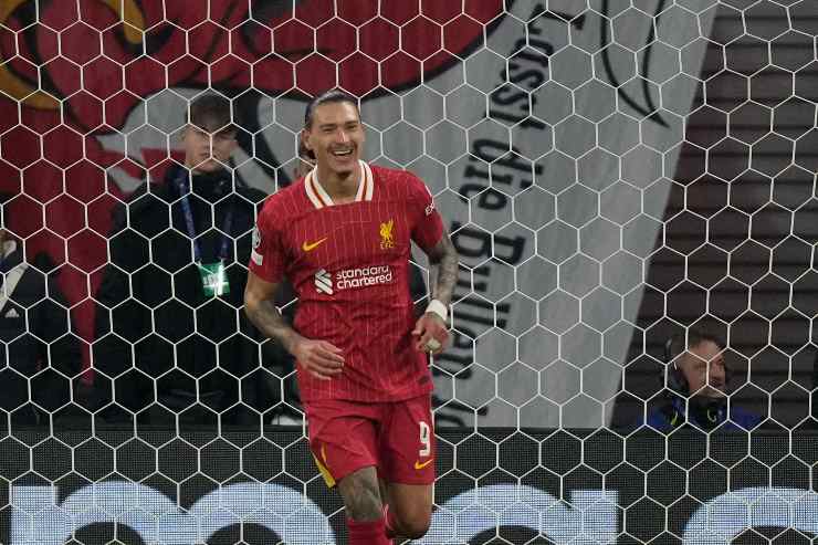 Nunez in campo con la maglia del Liverpool