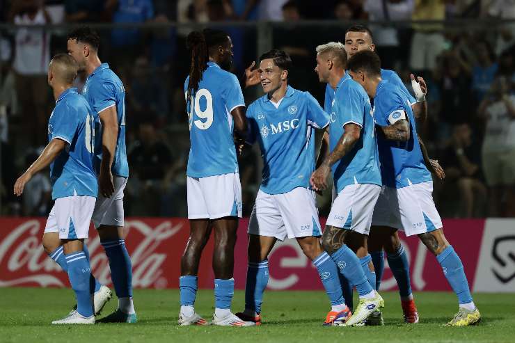 Calciatori del Napoli esultano