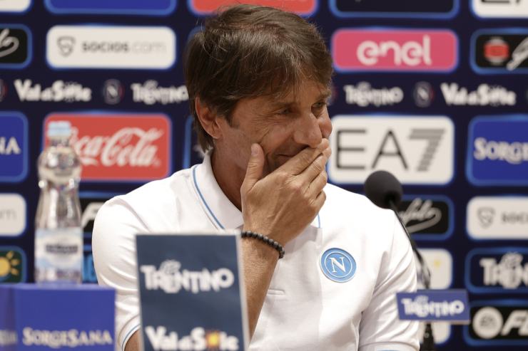 Antonio Conte in conferenza stampa