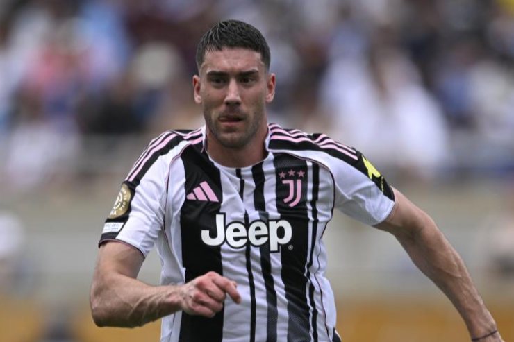 Dusan Vlahovic corre