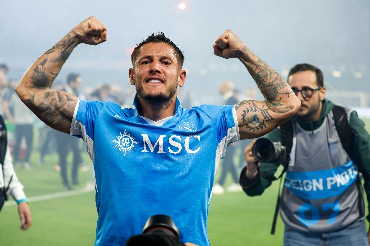 mazzocchi in campo con la maglia del Napoli