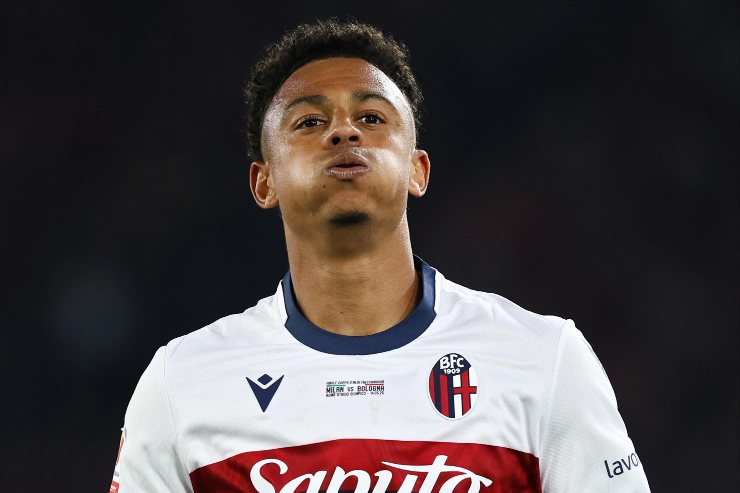 Ndoye esulta in maglia Bologna 