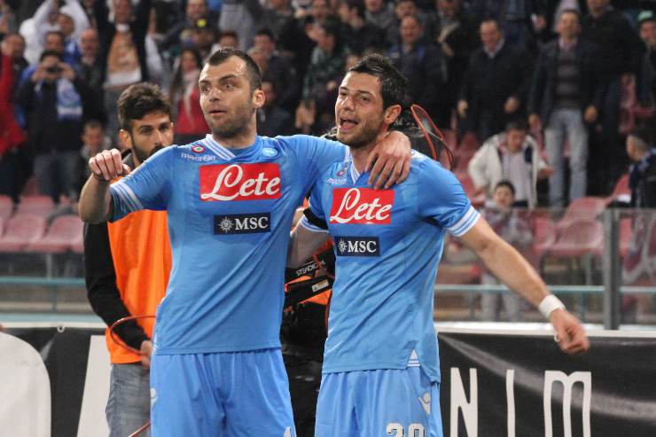 Pandev con Dzemaili 