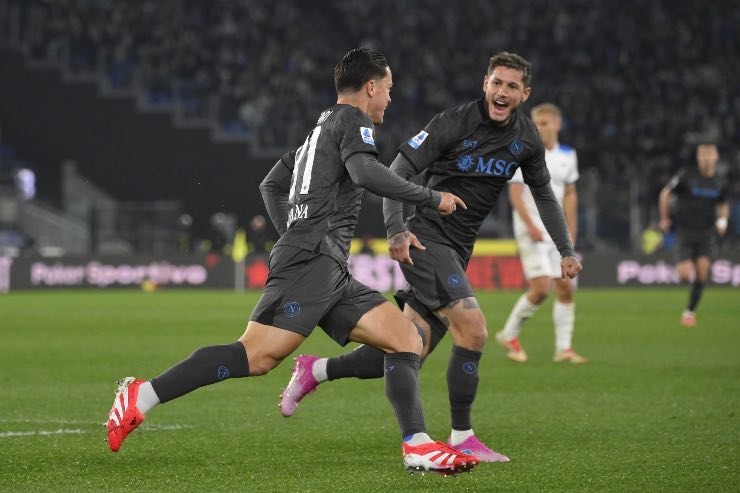 Raspadori e Mazzocchi esultano