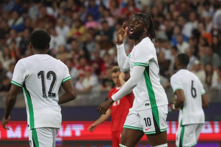 Tolu Arokodare in campo