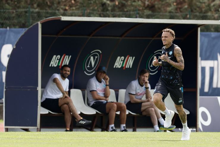 Lang in campo con la maglia del Napoli