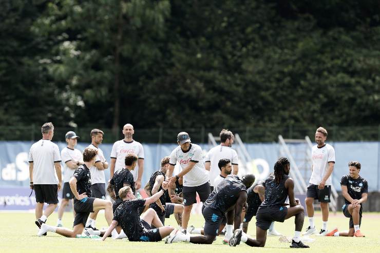 Giocatori del Napoli in allenamento