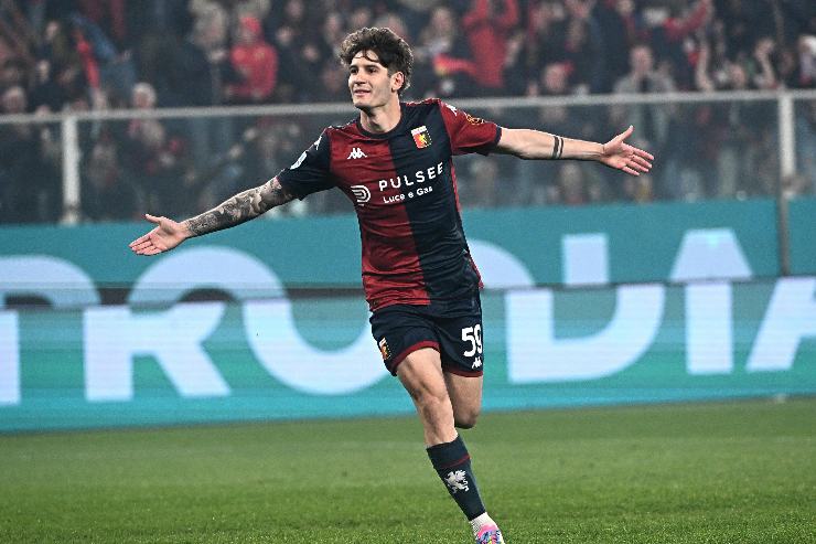 Zanoli esulta in maglia Genoa