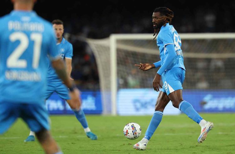 Anguissa, Rrahmani e Politano