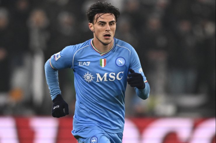 Elmas in maglia Napoli in campo 