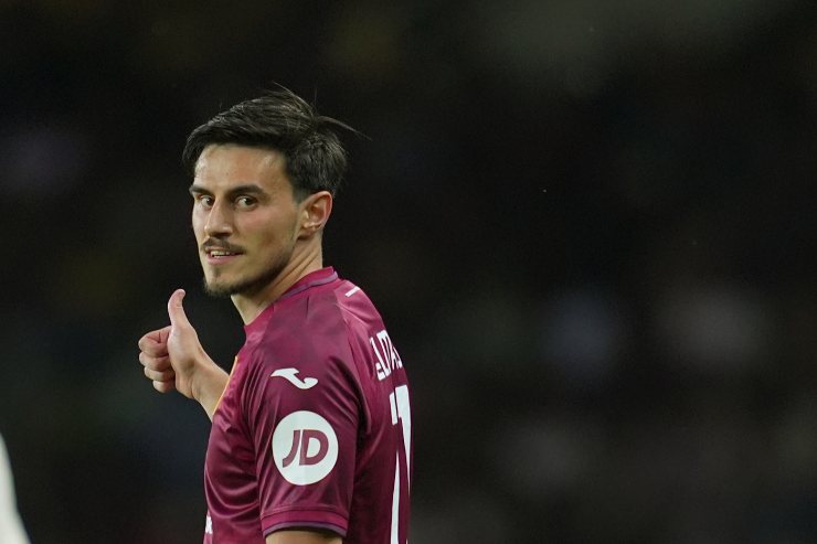 Elmas centrocampista, in maglia Torino