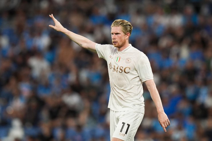 De Bruyne in campo con il Napoli