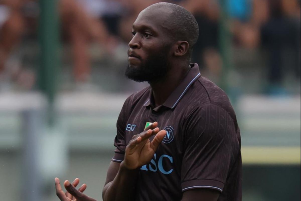 Romelu Lukaku sconsolato in campo