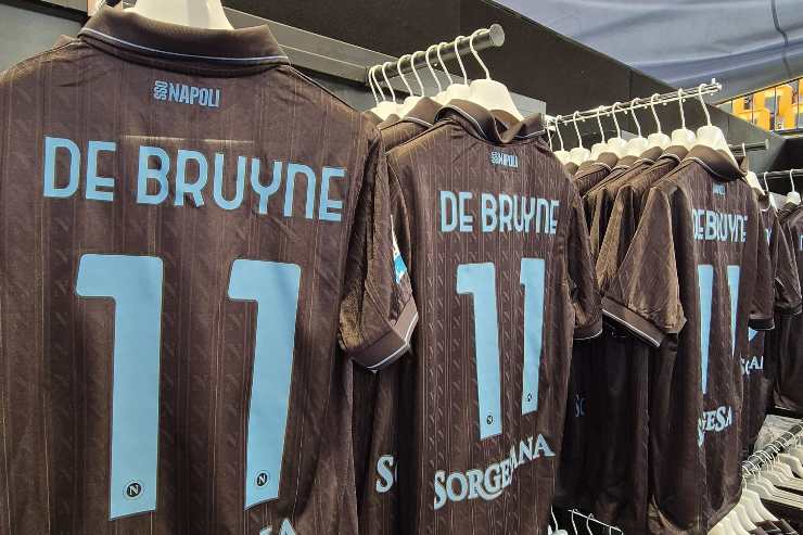 Maglia Napoli color caffè di De Bruyne