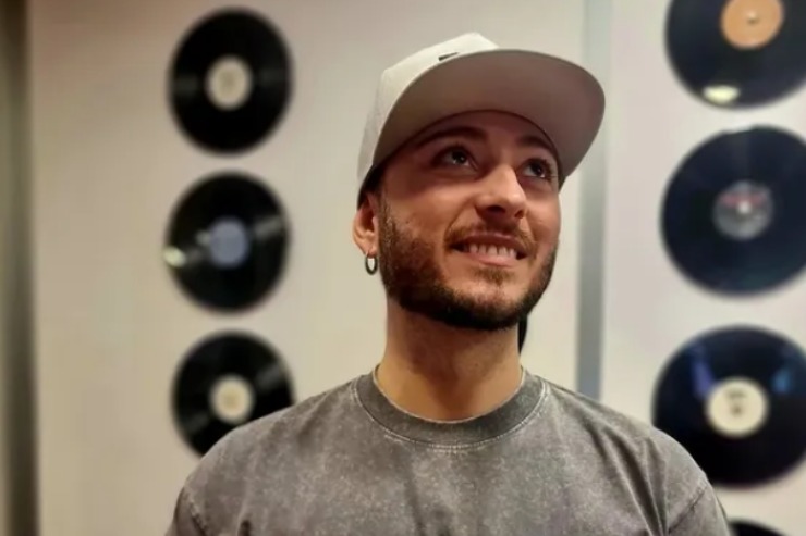 Timo Suarez in uno studio discografico