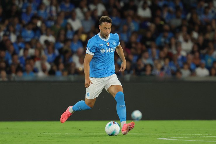 Rrahmani in campo con il Napoli