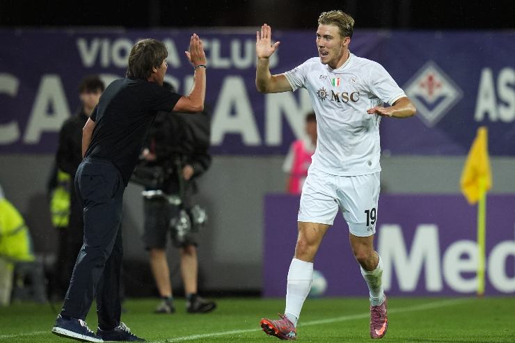 Conte e Hojlund si danno il cinque