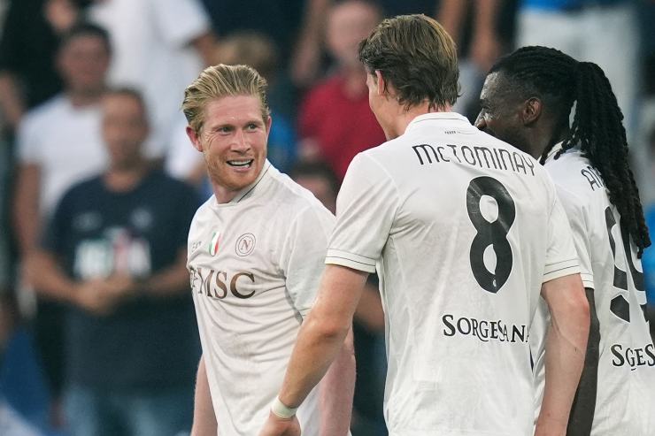 De Bruyne, McTominay e Anguissa in campo